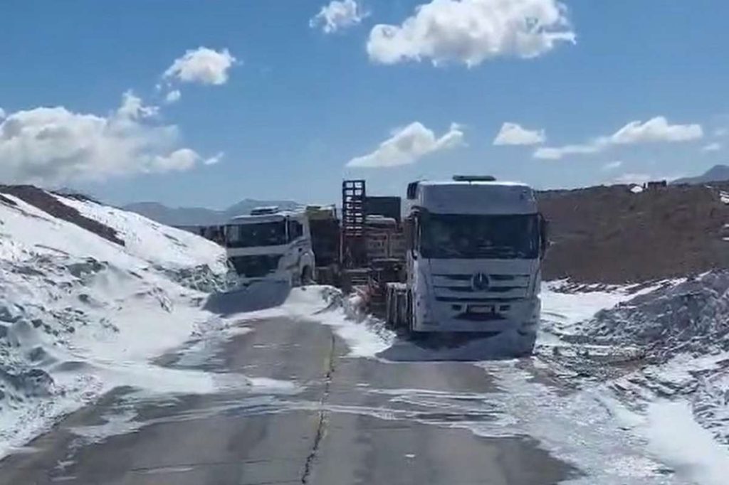 Caminhoneiro de Osório fica preso em nevasca a 4.200 m no Chile